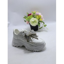 BUTY DAMSKIE . SIZE: 36/41 (12 PAR/PACZKA) KOLOR JAK NA ZDZIĘCIU