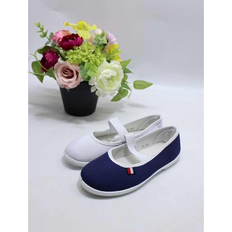 BUTY DZIECIĘCE . SIZE: 24-29 (24 PAR/PACZKA) KOLOR JAK NA ZDZIĘCIU