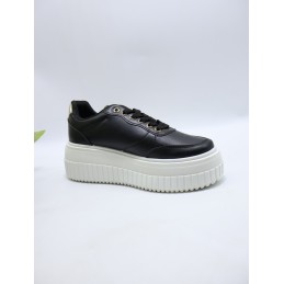 BUTY DAMSKIE . SIZE: 36-41 (12 PAR/PACZKA) KOLOR JAK NA ZDZIĘCIU