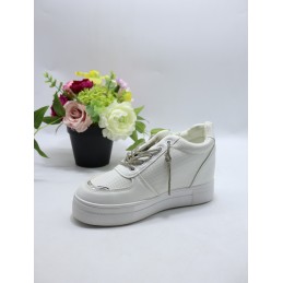 BUTY DAMSKIE . SIZE: 36-41 (12 PAR/PACZKA) KOLOR JAK NA ZDZIĘCIU