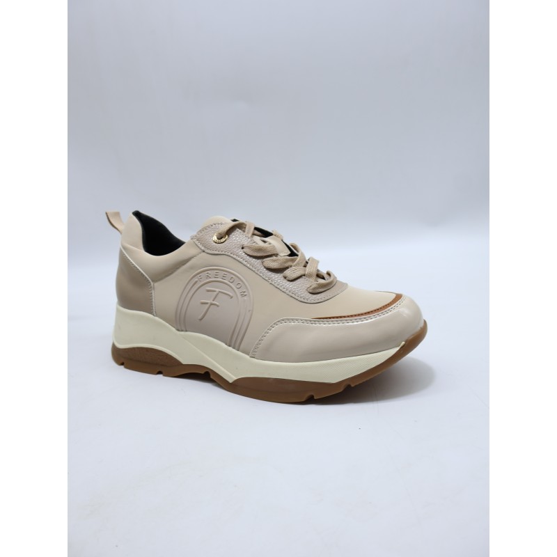 BUTY DAMSKIE . SIZE: 36-41 (12 PAR/PACZKA) KOLOR JAK NA ZDZIĘCIU