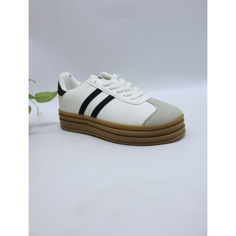 BUTY DAMSKIE . SIZE: 36-41 (12 PAR/PACZKA) KOLOR JAK NA ZDZIĘCIU