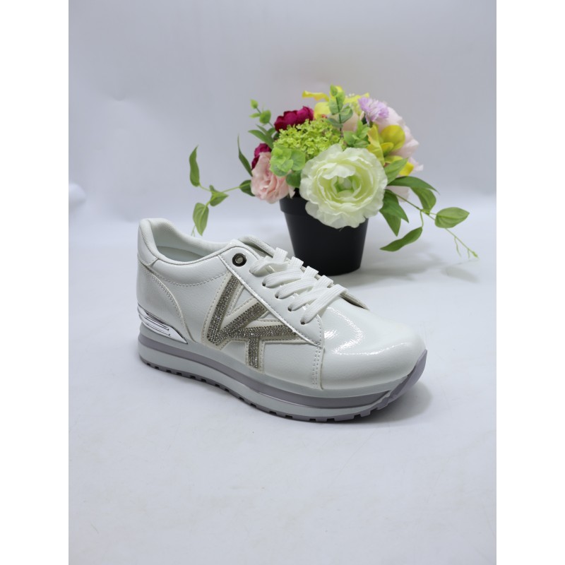 BUTY DAMSKIE . SIZE: 36-41 (12 PAR/PACZKA) KOLOR JAK NA ZDZIĘCIU