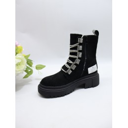 BUTY DAMSKIE . SIZE: 36-41 (12 PAR/PACZKA) KOLOR JAK NA ZDZIĘCIU