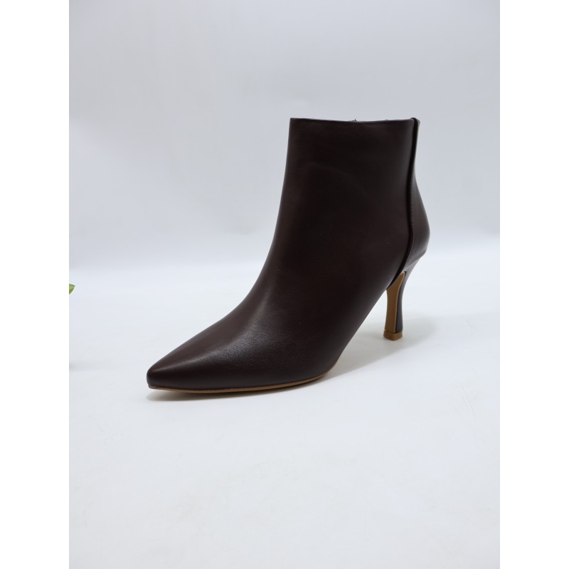 BUTY DAMSKIE . SIZE: 36-41 (12 PAR/PACZKA) KOLOR JAK NA ZDZIĘCIU