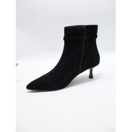 BUTY DAMSKIE . SIZE: 36-41 (12 PAR/PACZKA) KOLOR JAK NA ZDZIĘCIU