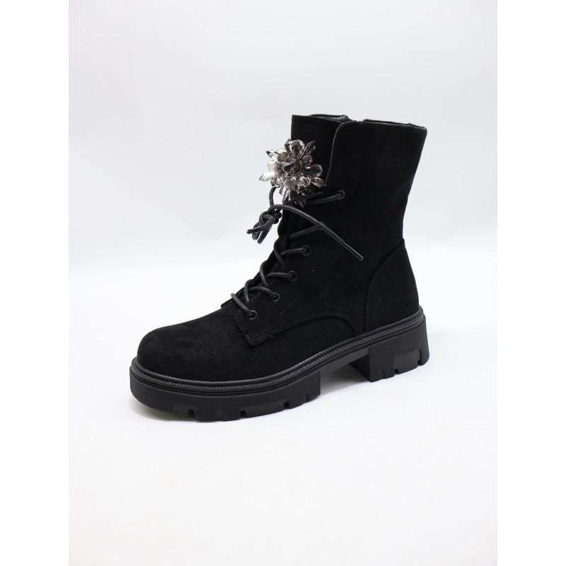 BUTY DAMSKIE . SIZE: 36-41 (12 PAR/PACZKA) KOLOR JAK NA ZDZIĘCIU