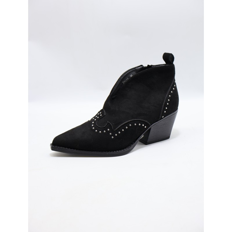 BUTY DAMSKIE . SIZE: 36-41 (12 PAR/PACZKA) KOLOR JAK NA ZDZIĘCIU