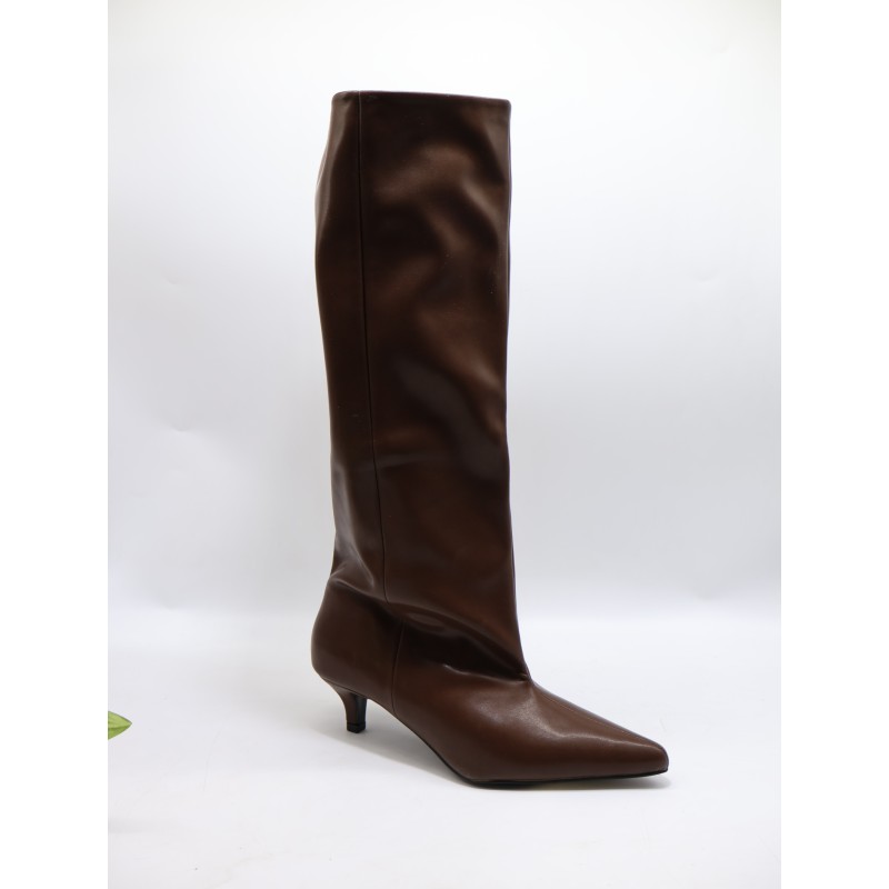 BOTKI DAMSKIE . SIZE: 36-41 (12 PAR/PACZKA) KOLOR JAK NA ZDZIĘCIU