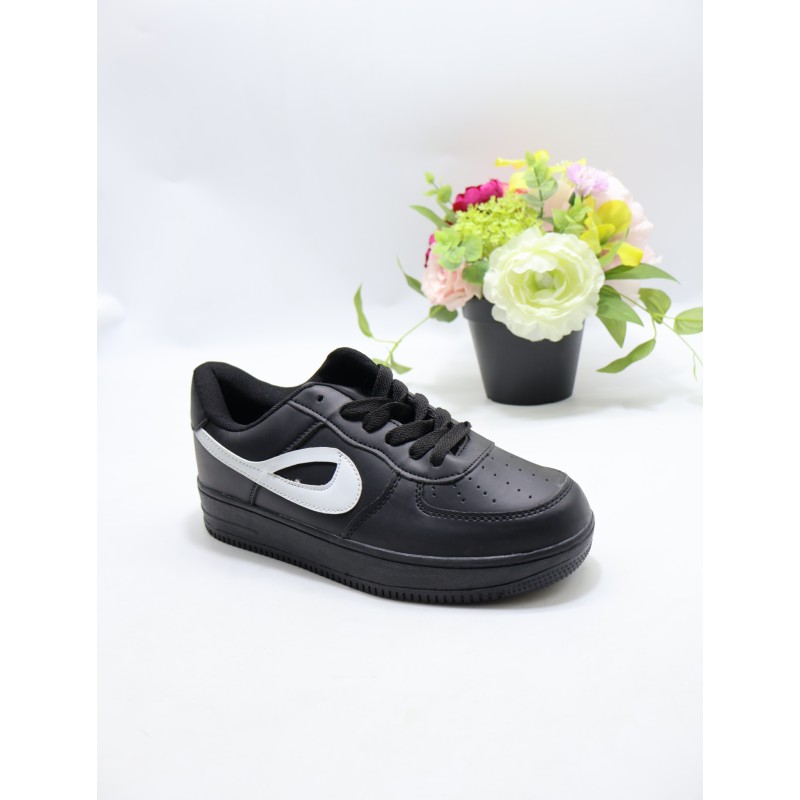 BUTY DAMSKIE . SIZE: 36-41 (12 PAR/PACZKA) KOLOR JAK NA ZDZIĘCIU
