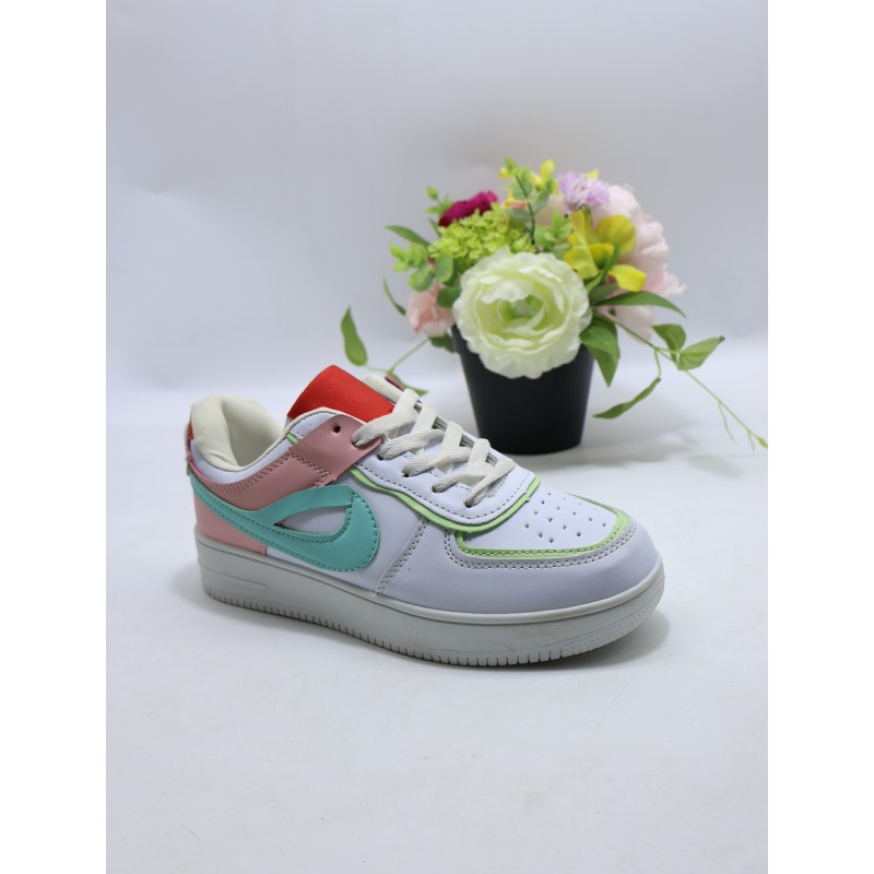 BUTY DAMSKIE . SIZE: 36-41 (12 PAR/PACZKA) KOLOR JAK NA ZDZIĘCIU