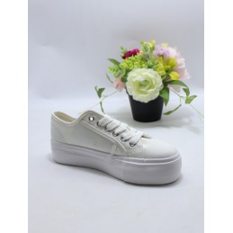 BUTY DAMSKIE . SIZE: 36-41 (12 PAR/PACZKA) KOLOR JAK NA ZDZIĘCIU