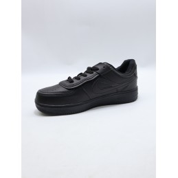 BUTY MĘSKIE . SIZE: 41-46 (12 PAR/PACZKA) KOLOR JAK NA ZDZIĘCIU
