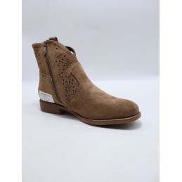BUTY DAMSKIE . SIZE: 36-41 (12 PAR/PACZKA) KOLOR JAK NA ZDZIĘCIU