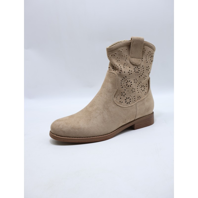 BUTY DAMSKIE . SIZE: 36-41 (12 PAR/PACZKA) KOLOR JAK NA ZDZIĘCIU