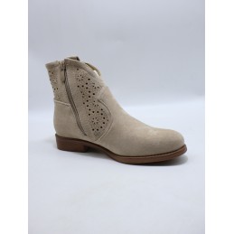 BUTY DAMSKIE . SIZE: 36-41 (12 PAR/PACZKA) KOLOR JAK NA ZDZIĘCIU