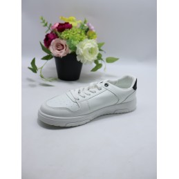 BUTY DAMSKIE . SIZE: 36-41 (12 PAR/PACZKA) KOLOR JAK NA ZDZIĘCIU