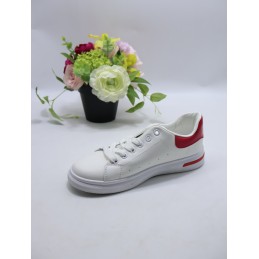 BUTY DAMSKIE . SIZE: 36-41 (12 PAR/PACZKA) KOLOR JAK NA ZDZIĘCIU