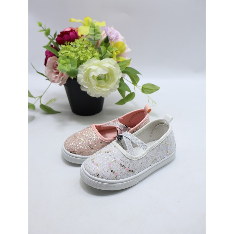 BUTY DZIECIĘCE . SIZE: 26-31 (15 PAR/PACZKA) KOLOR JAK NA ZDZIĘCIU