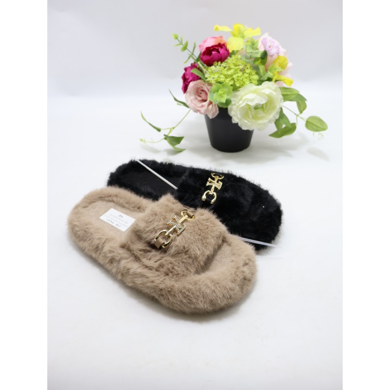 KAPCIE DAMSKIE . SIZE: 36-41 (36 PAR/PACZKA) KOLOR JAK NA ZDZIĘCIU