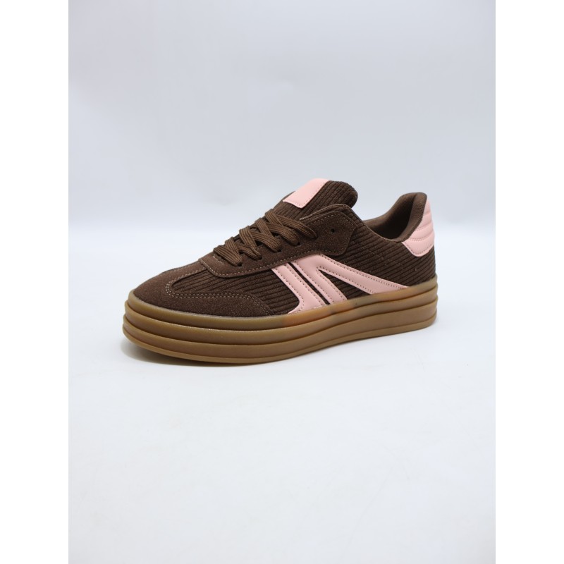 BUTY DAMSKIE . SIZE: 36-41 (12 PAR/PACZKA) KOLOR JAK NA ZDZIĘCIU