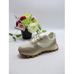 BUTY DAMSKIE . SIZE: 36-41 (12 PAR/PACZKA) KOLOR JAK NA ZDZIĘCIU