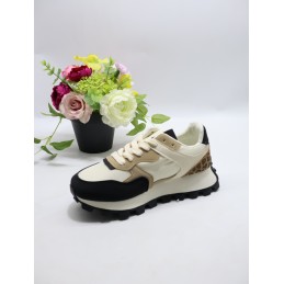 BUTY DAMSKIE . SIZE: 36-41 (12 PAR/PACZKA) KOLOR JAK NA ZDZIĘCIU