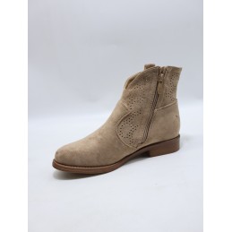 BUTY DAMSKIE . SIZE: 36-41 (12 PAR/PACZKA) KOLOR JAK NA ZDZIĘCIU