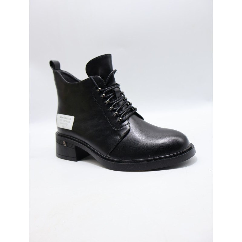 BUTY DAMSKIE . SIZE: 36-41 (12 PAR/PACZKA) KOLOR JAK NA ZDZIĘCIU