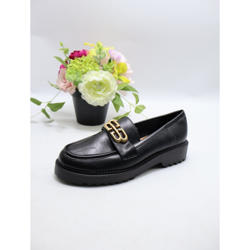 BUTY DAMSKIE . SIZE: 36-41 (12 PAR/PACZKA) KOLOR JAK NA ZDZIĘCIU