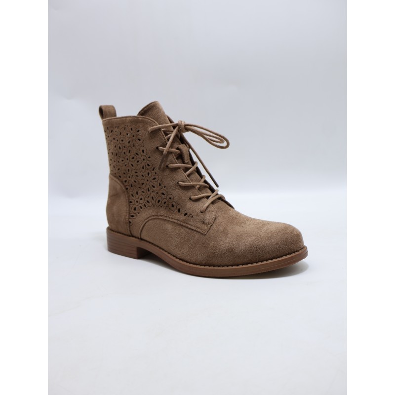 BUTY DAMSKIE . SIZE: 36-41 (12 PAR/PACZKA) KOLOR JAK NA ZDZIĘCIU