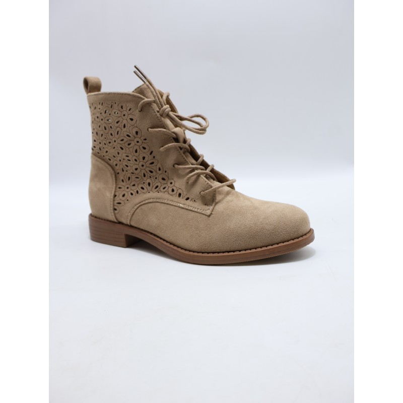 BUTY DAMSKIE . SIZE: 36-41 (12 PAR/PACZKA) KOLOR JAK NA ZDZIĘCIU