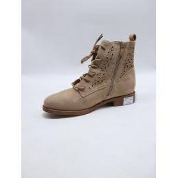 BUTY DAMSKIE . SIZE: 36-41 (12 PAR/PACZKA) KOLOR JAK NA ZDZIĘCIU