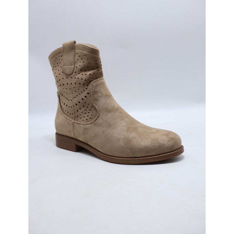 BUTY DAMSKIE . SIZE: 36-41 (12 PAR/PACZKA) KOLOR JAK NA ZDZIĘCIU