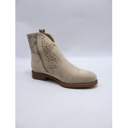 BUTY DAMSKIE . SIZE: 36-41 (12 PAR/PACZKA) KOLOR JAK NA ZDZIĘCIU