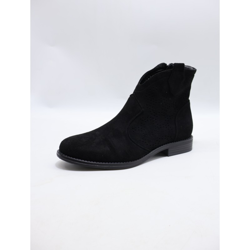 BUTY DAMSKIE . SIZE: 36-41 (12 PAR/PACZKA) KOLOR JAK NA ZDZIĘCIU