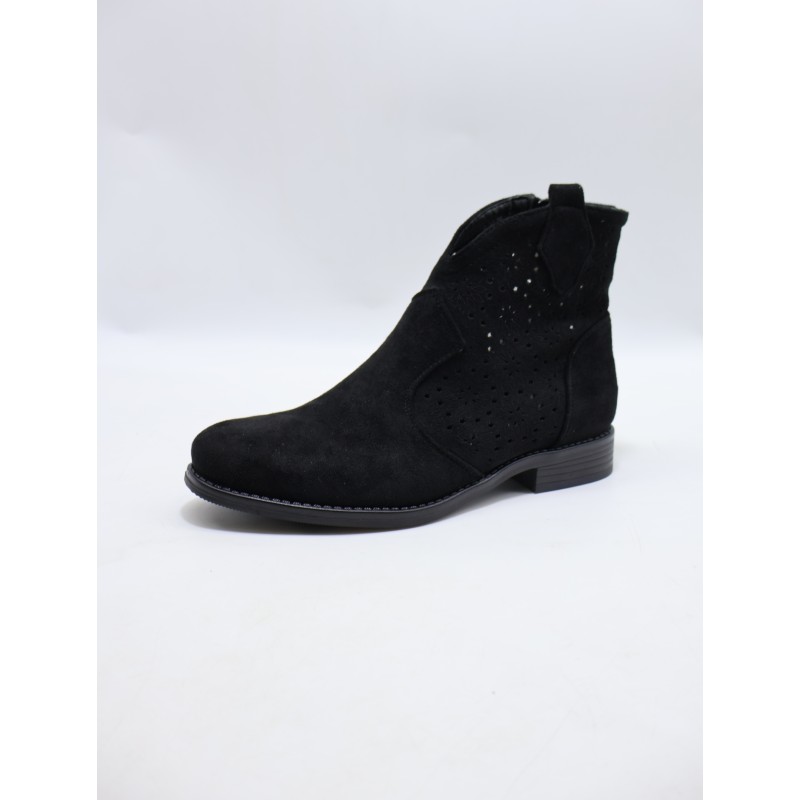 BUTY DAMSKIE . SIZE: 36-41 (12 PAR/PACZKA) KOLOR JAK NA ZDZIĘCIU