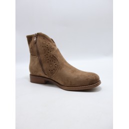 BUTY DAMSKIE . SIZE: 36-41 (12 PAR/PACZKA) KOLOR JAK NA ZDZIĘCIU
