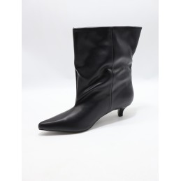 BOTKI DAMSKIE . SIZE: 36-41 (12 PAR/PACZKA) KOLOR JAK NA ZDZIĘCIU