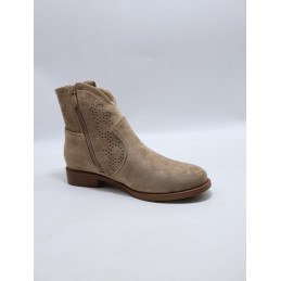 BUTY DAMSKIE . SIZE: 36-41 (12 PAR/PACZKA) KOLOR JAK NA ZDZIĘCIU