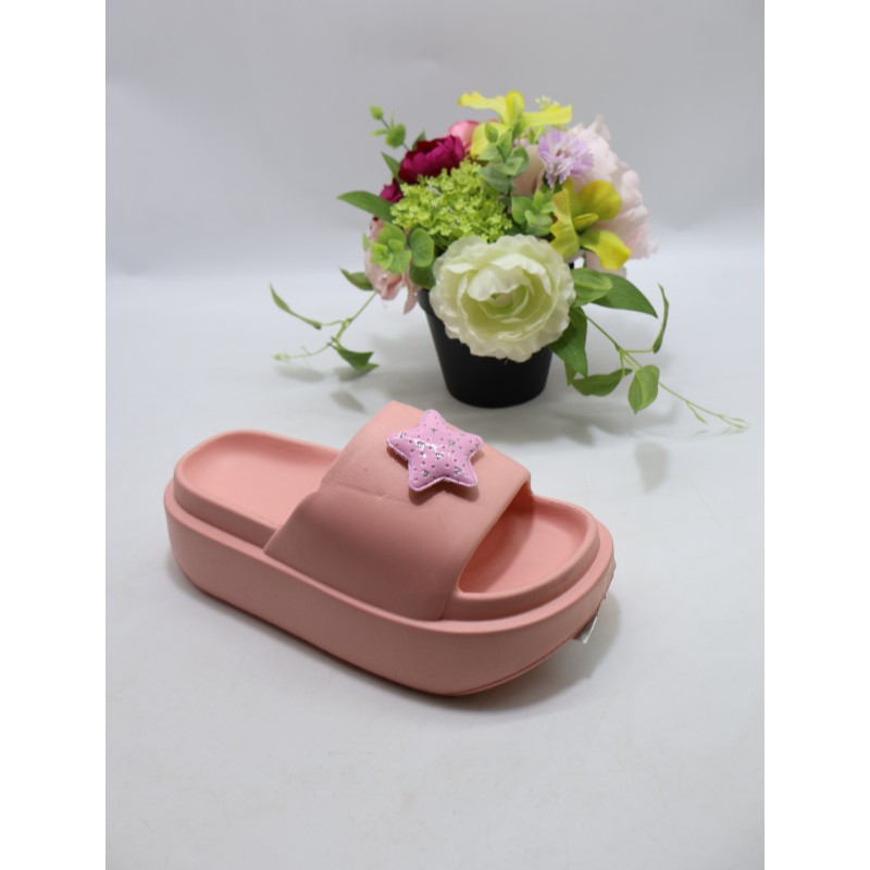 KAPCIE DAMSKIE . SIZE: 36-41 (12 PAR/PACZKA) KOLOR JAK NA ZDZIĘCIU