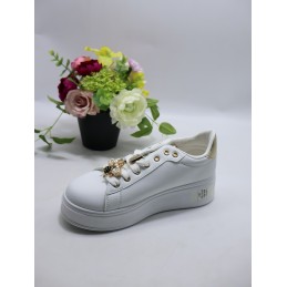 BUTY DAMSKIE . SIZE: 36-41 (12 PAR/PACZKA) KOLOR JAK NA ZDZIĘCIU