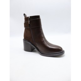 BUTY DAMSKIE . SIZE: 36-41 (12 PAR/PACZKA) KOLOR JAK NA ZDZIĘCIU