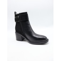 BUTY DAMSKIE . SIZE: 36-41 (12 PAR/PACZKA) KOLOR JAK NA ZDZIĘCIU