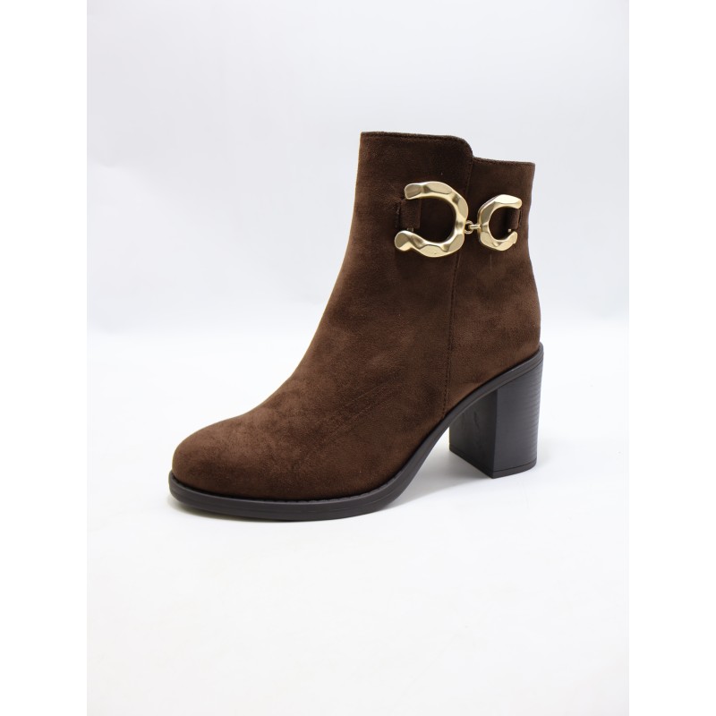 BUTY DAMSKIE . SIZE: 36-41 (12 PAR/PACZKA) KOLOR JAK NA ZDZIĘCIU