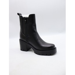 KALOSZE DAMSKIE . SIZE: 36-41 (12 PAR/PACZKA) KOLOR JAK NA ZDZIĘCIU