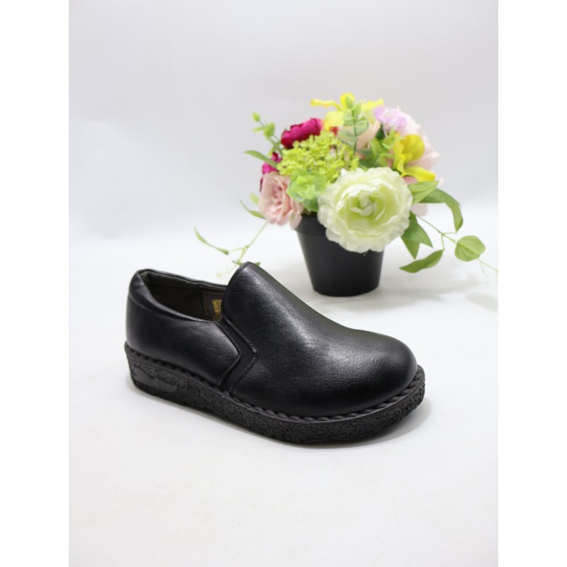 BUTY DAMSKIE . SIZE: 36-41 (12 PAR/PACZKA) KOLOR JAK NA ZDZIĘCIU