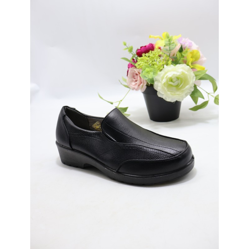 BUTY DAMSKIE . SIZE: 36-41 (12 PAR/PACZKA) KOLOR JAK NA ZDZIĘCIU