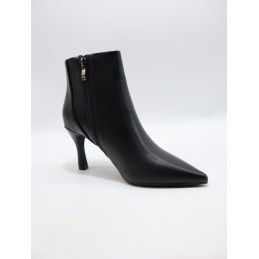 BUTY DAMSKIE . SIZE: 36-41 (12 PAR/PACZKA) KOLOR JAK NA ZDZIĘCIU