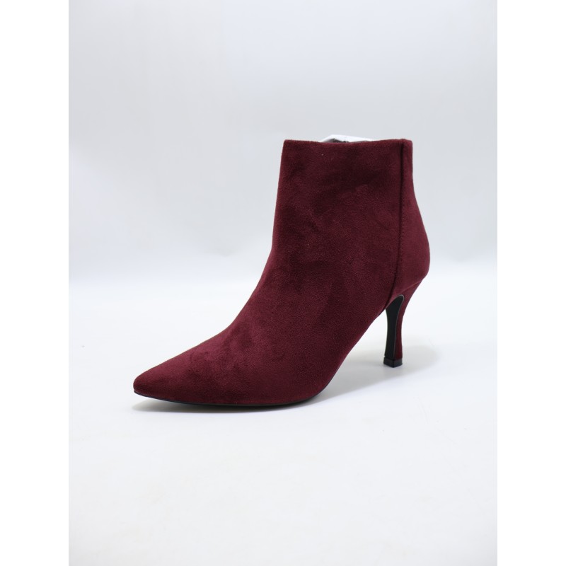BUTY DAMSKIE . SIZE: 36-41 (12 PAR/PACZKA) KOLOR JAK NA ZDZIĘCIU